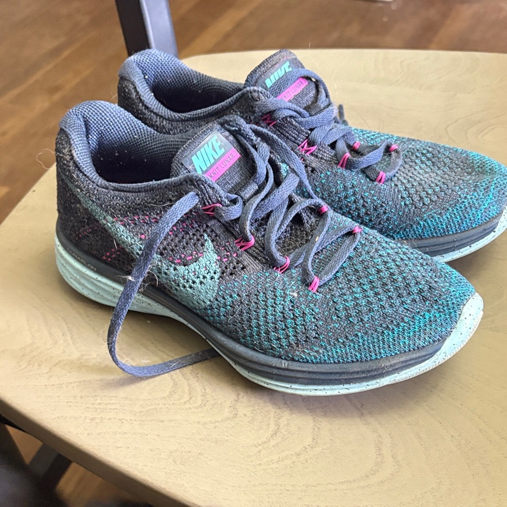 Nike Flyknit Racer